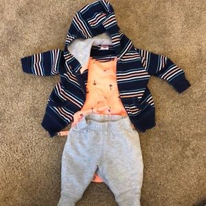 Newborn outfit